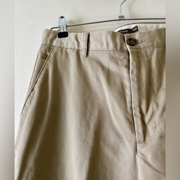 Dockers Straight Pants-Beige-Size 30/32 - Picture 3 of 4